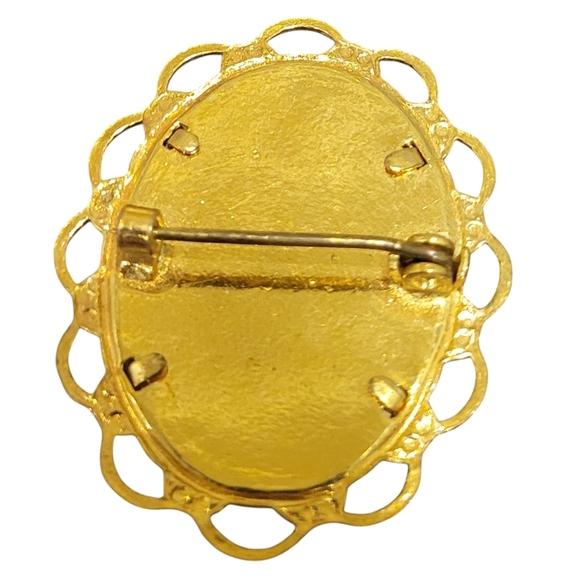 1953 Queen Elizabeth Coronation Souvenir Brooch/Pin Gold Tone Mother of Pearl - Picture 2 of 3